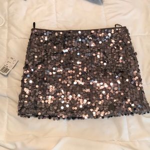 Sequence mini skirt.